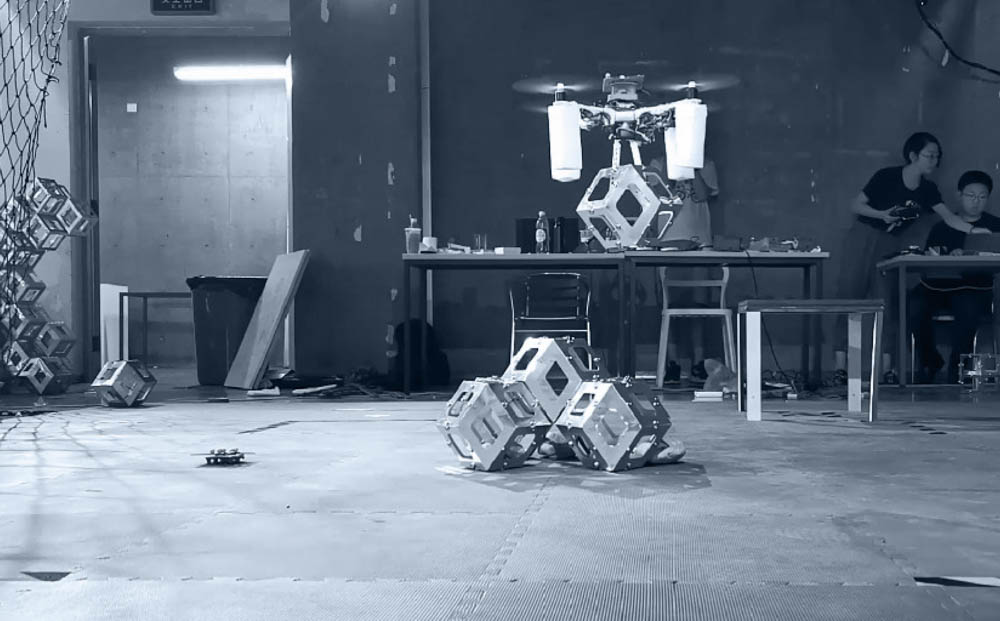 Autonomous Construction with Drones, Motion Capture, Pose Planning